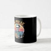 Mug Drôle Skeleton Nurse No Pulse Design - Humour fonc (Devant droit)