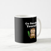 Mug Drôle Spirituel Go Smudge Yourself Owl Méditer (Devant droit)