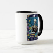 Mug Drôle Tarot La carte de lecteur Skeleton (Devant droit)