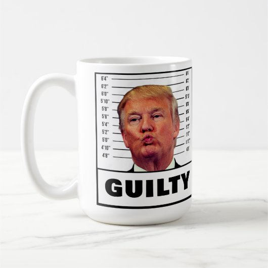 Mug Drôle Trump coupable (Gauche)