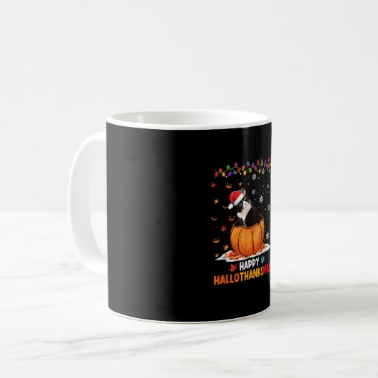 Mug Drôle Tuxedo Chat sur Citrouille Hallothanksmas Ha (Devant gauche)