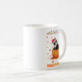 Mug Drôle Tuxedo Chat sur Citrouille Hallothanksmas Ha (Devant droit)