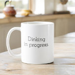 Mug Drôle Typographie Pickleball Simple Minimaliste<br><div class="desc">Profitez de votre café avec une touche d'humour avec la Drôle Pickleball Typographie Simple Minimaliste Café Mug. Cette tasse élégante présente un design épuré et minimaliste, avec des paroles pleines d'esprit qui vous apportent un sourire au visage. Fabriqué en céramique de haute qualité, il est parfait pour votre brasserie du...</div>