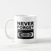 Mug drôle VHS Ne jamais oublier (Gauche)