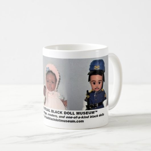 Mug du Musée virtuel de la poupée noire de DeeBeeG (Devant droit)