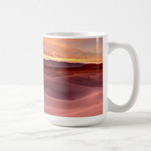 Mug Dunes de sable rose, Death Valley, CA
