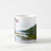 Mug Eagle Lake et feuilles de érable rouges II (Centre)