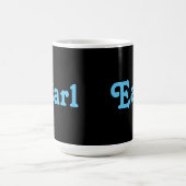 Mug Earl (Centre)