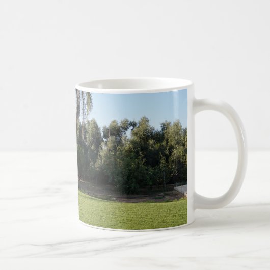 Mug Echappement paisible : pelouse luxuriante et arbre (Droite)