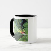 Mug éclairage au néon dans le couloir de l'aéroport O' (Devant gauche)