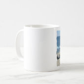 Mug Éclairez la tasse, plage de Guthrie (Devant gauche)
