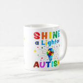 Mug ÉCLAIREZ une lumière sur AUTISM (Devant droit)