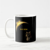 Mug Éclipse de chat solaire Vue Totalité 12 août 2026 (Gauche)