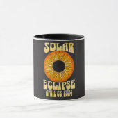 Mug Éclipse solaire rétro Total 8 avril 2024 (Centre)