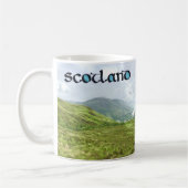Mug Écosse Calligraphie avec Highlands Mountain Photo (Gauche)