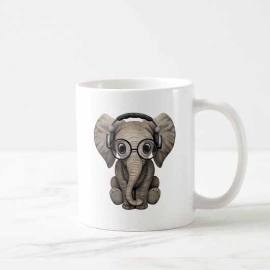Mug Écouteurs de port du DJ d'éléphant mignon de bébé (Droite)