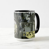 Mug écoutille sur un ancien sous-marin rétro (Devant droit)