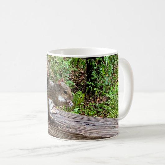 Mug Écureuil affamé (Devant droit)