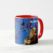 Mug Écureuil mangeant des baies rouges (Devant droit)