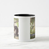 Mug Écureuil mangeant un cône 2 de pin (Centre)