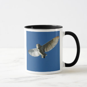 Mug Effraie des clochers en vol de jour