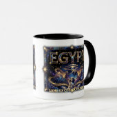 Mug Egyptian Eye of Horus Cosmic Pyramid Art (Devant droit)