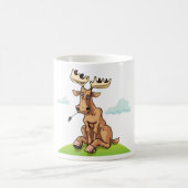 Mug Élan de dessin animé mangeant de l'herbe (Centre)