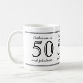 Mug Elégant 50 et Fabuleux Nom personnalisé Anniversai (Gauche)