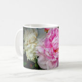 Mug Élégant blanc rose fleurs florales pivoines (Devant gauche)