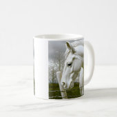 Mug Élégant cheval blanc (Devant droit)