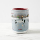 Mug Elegant Christmas scene featuring ice skaters (Centre)