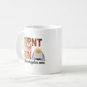 Mug Elégant citation littéraire orange et noir brûlés (Devant gauche)