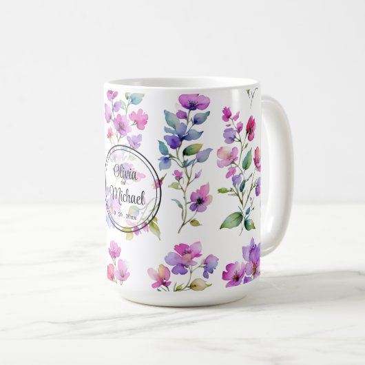 Mug Élégant fleurs sauvages d'aquarelle rose violet (Devant droit)