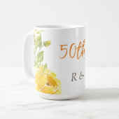 Mug Élégant Jaune 50e Monogramme Mariage Anniversaire (Devant gauche)