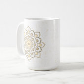 Mug Elégant Mandala d'or et blanc (Devant gauche)