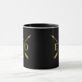 Mug Élégant monogramme simple moderne d'amour (Centre)