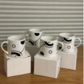 Mug Élégant Noir et Blanc pour Espresso Abstrait