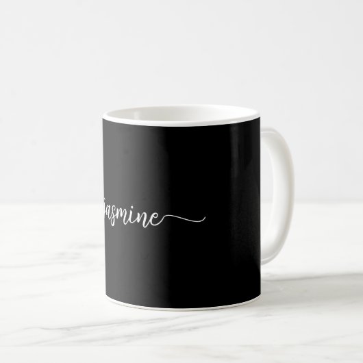 Mug Élégant noir Monogramme Nom Signature Script (Devant droit)