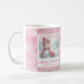 Mug Elegant Pink Snowman Cozy Winter Forest Scene Xmas (Gauche)