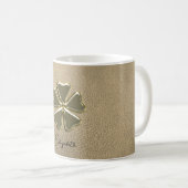 Mug Élégant Trèfle Saint-Patrick Cuir (Devant droit)