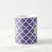 Mug Élégant violet Quatrefoil et nom vert Monogramme (Centre)