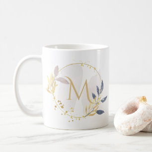 Mug Elégante aquarelle or Wreath Monogramme M
