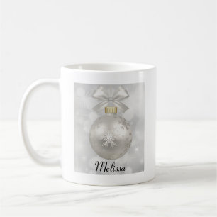 Mug Élégante boule de Noël en argent sur les lumières