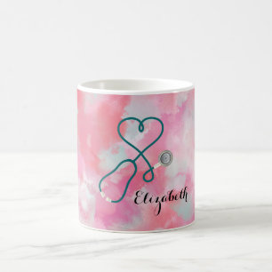 Mug Élégante infirmière en aquarelle rose