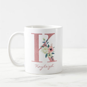 Mug Élégante lettre florale K Bouquet rose et ivoire