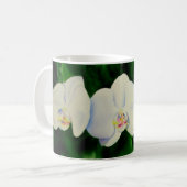 Mug Elégante peinture d'orchidée tropicale blanche (Devant gauche)
