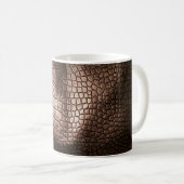 Mug Elégante texture en cuir du soir. (Devant droit)