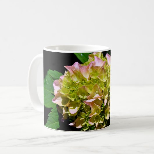 Mug Elégantes hydrangées florales vertes et douces (Devant gauche)