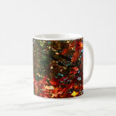 Mug Élégants arbres d'automne feuilles roses rouges (Devant droit)