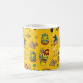 Mug éléments égyptiens, Anubis, motif pyramides. (Centre)